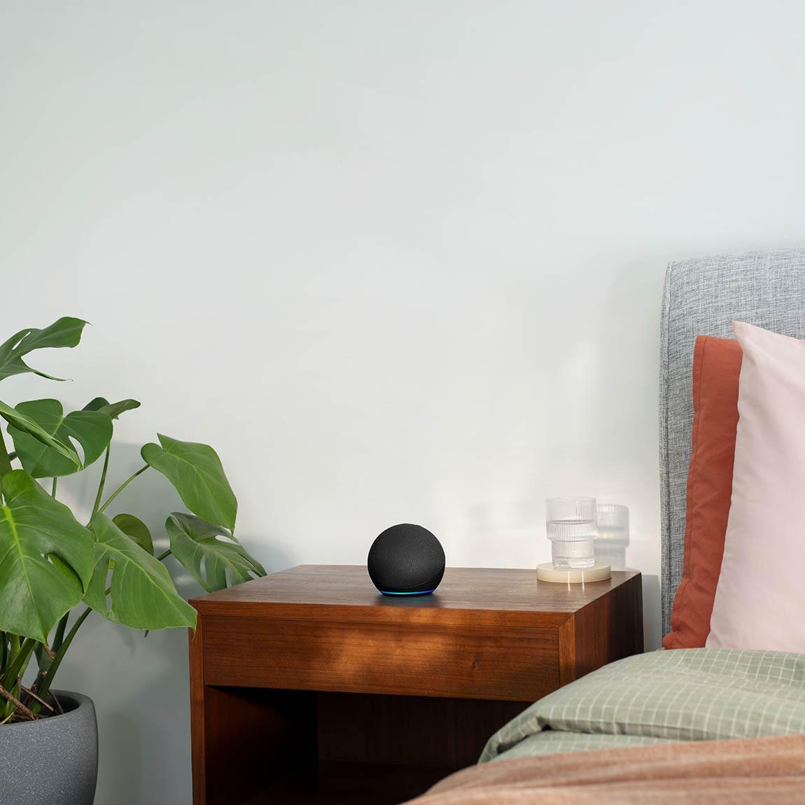 Bosch Smart Home - Starter Set Heizung II mit 3 Thermostaten + Amazon Echo Dot Gen 5_lifestyle