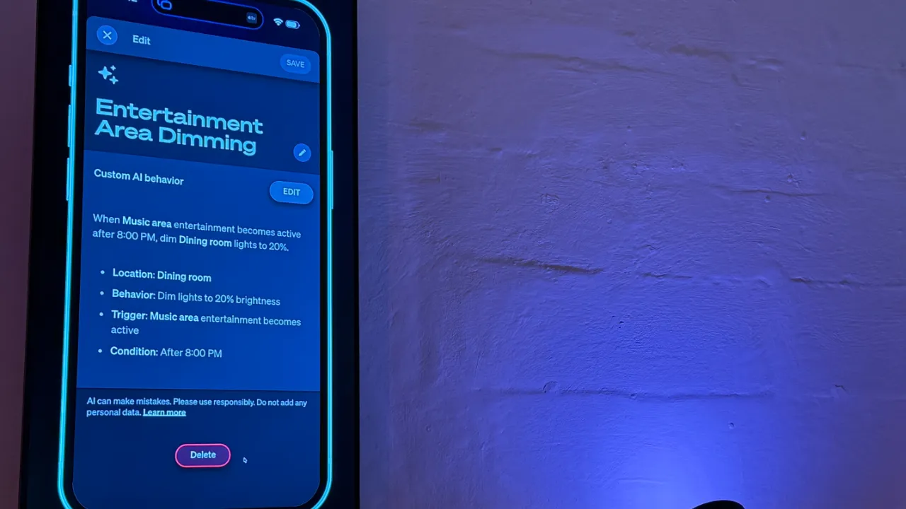Hue App auf TV zeigt, wie Automationen mit KI erstellt werden.