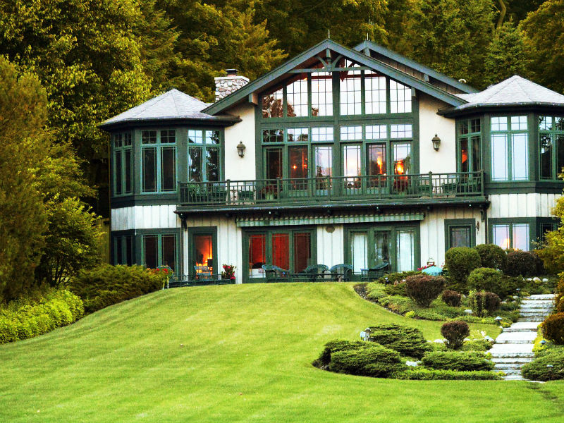 Smarter grosser Garten