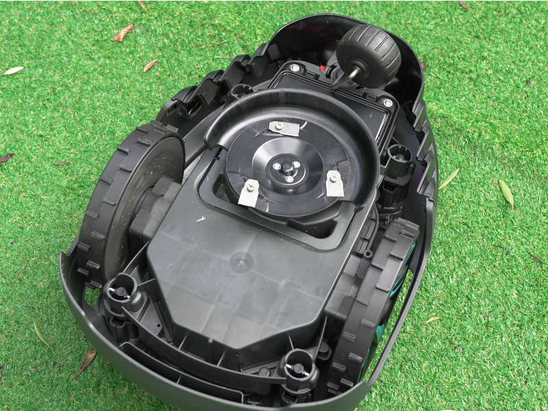 Gardena Mähroboter Klingenwechsel
