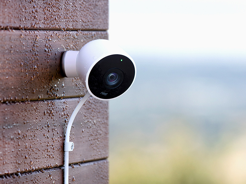 Nest IQ Cam außen montiert