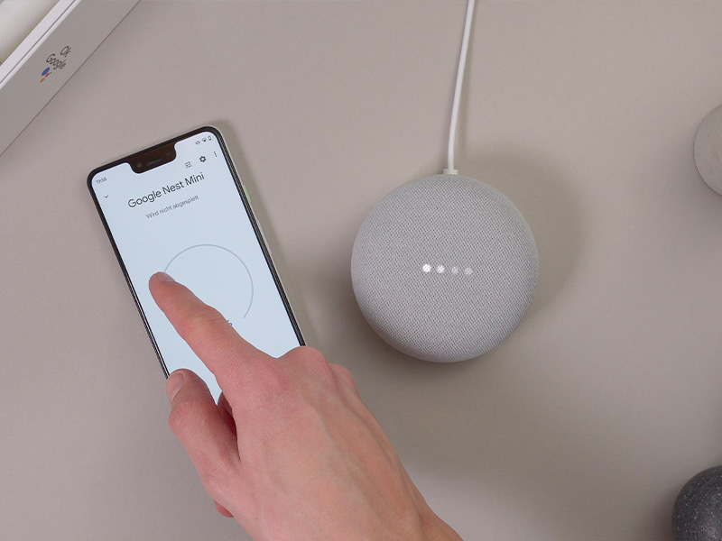 Google Nest Mini bei Google Home einrichten