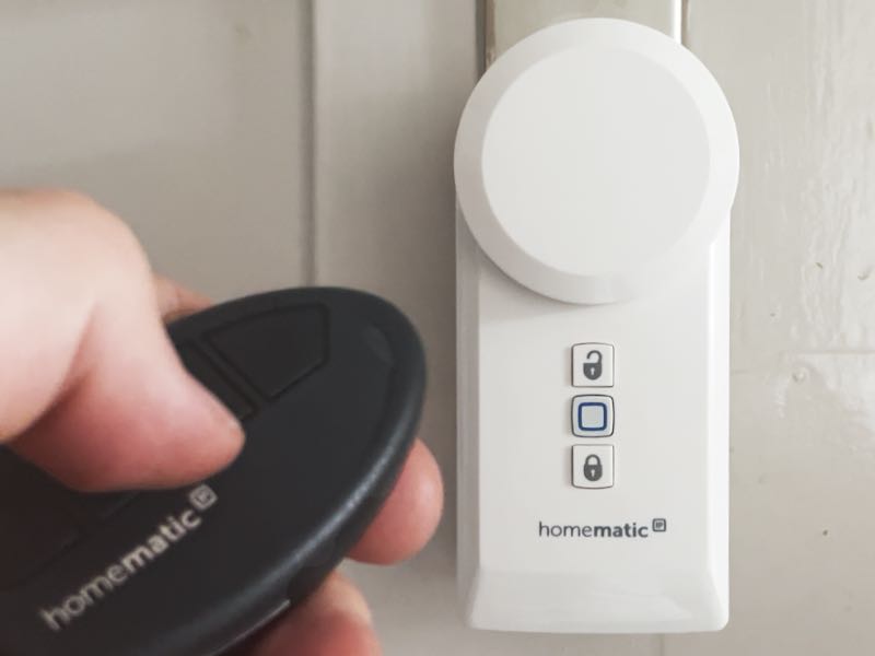 Homematic IP Elektronischer Türschlossantrieb im Test: Smart Lock mit KeyFOB