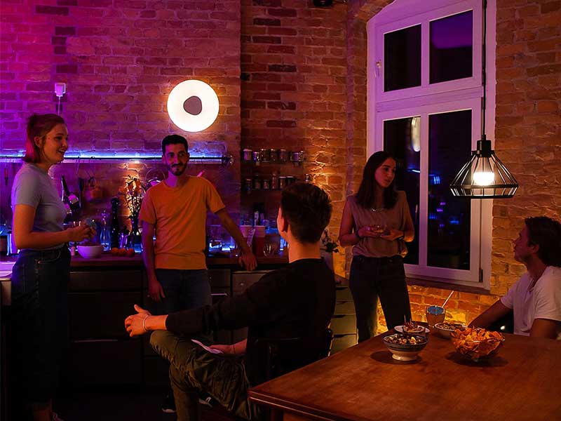 Ledvance smartes Licht Donut bei Party