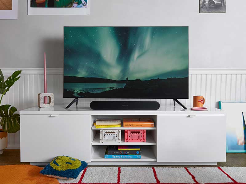 Sonos Ray auf TV-Board