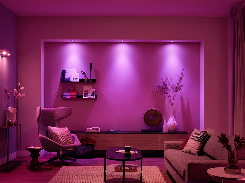 beleuchtete wohnung mit philips hue