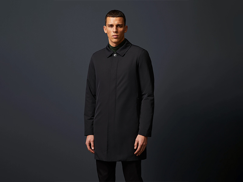 Heatable Capsule Colletion Trenchcoat