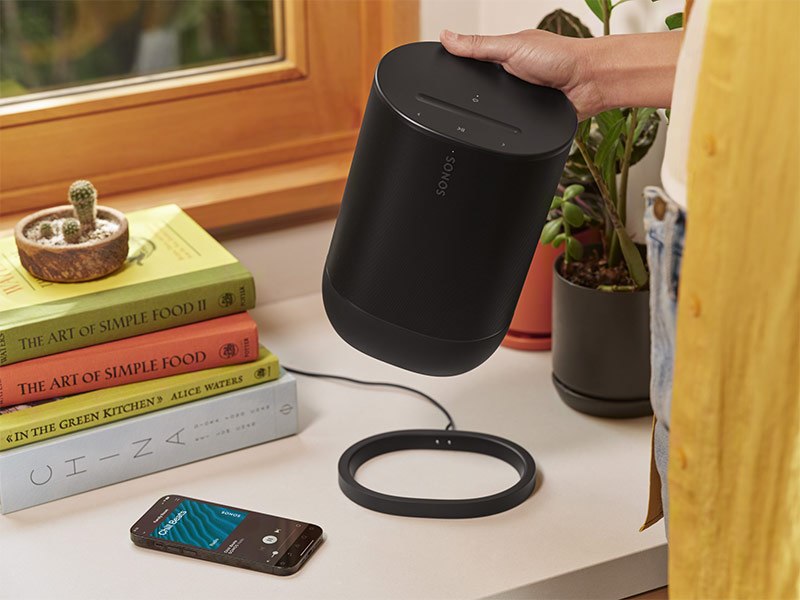 sonos move 2 auf seiner ladestation