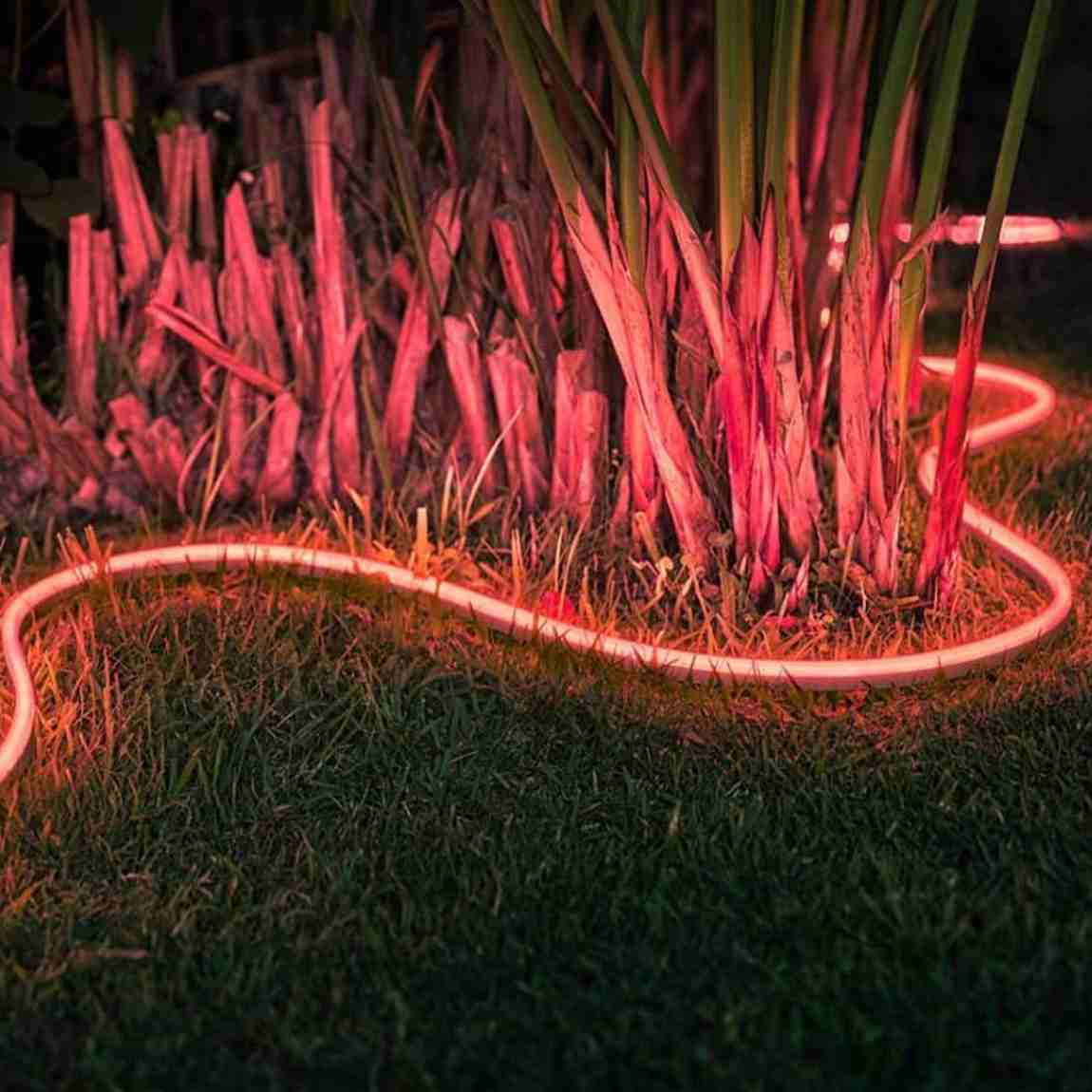 Thumbnail - Philips Hue LED Outdoor Lightstrip 5m 2er-Set + Bridge