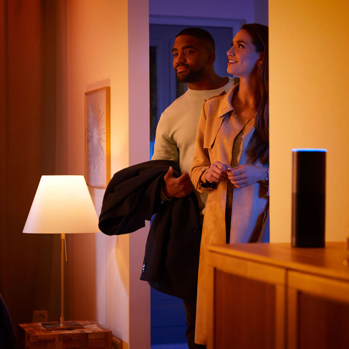 Thumbnail - Philips Hue Starter-Set White and Color Ambiance - Bridge Pro + 2er-Set E27 Lampen - Weiß