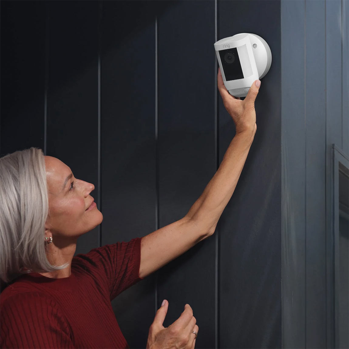 Thumbnail - Ring Spotlight Cam Pro Wired - 4er-Set (+GRATIS Hombli Lichterkette)